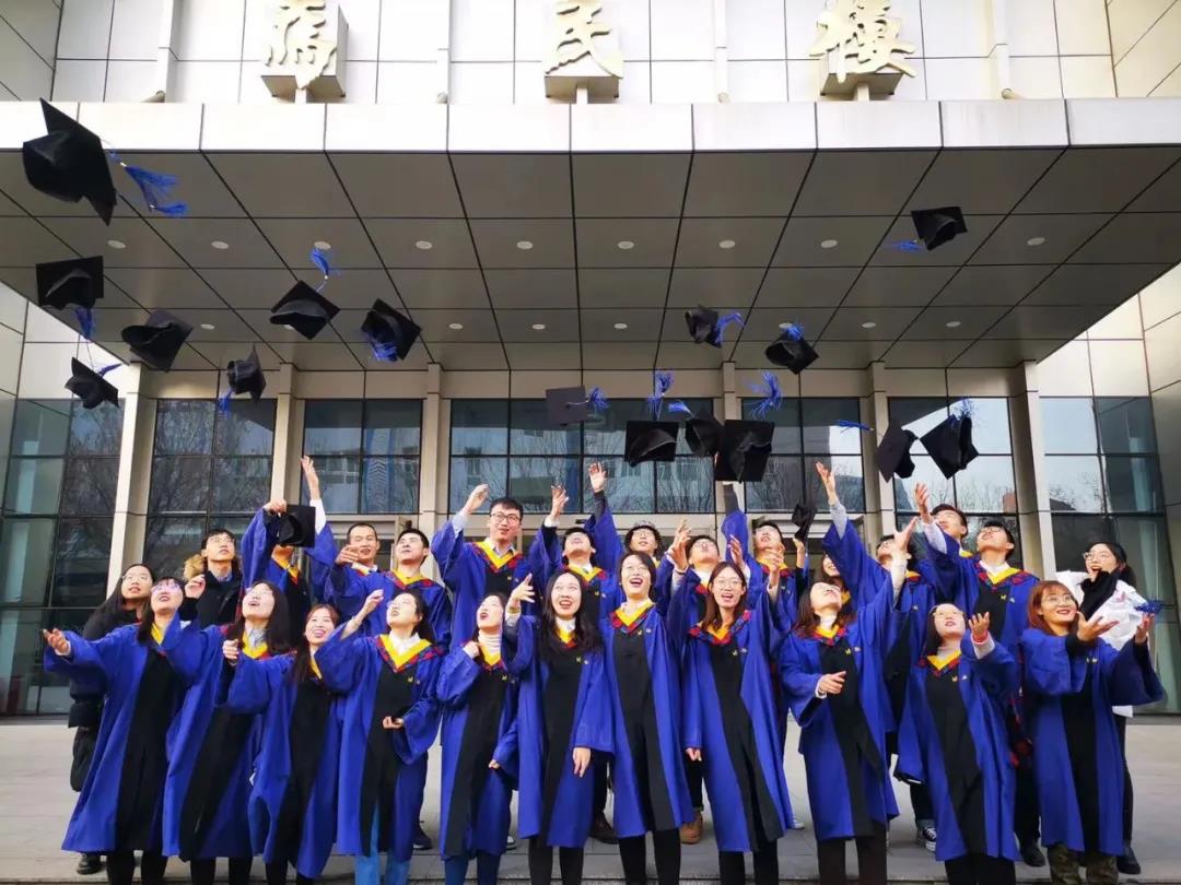 https://news.buaa.edu.cn/__local/1/9F/28/27EEC2D83D786EEB650B9B27072_988CC26B_1EA90.jpg